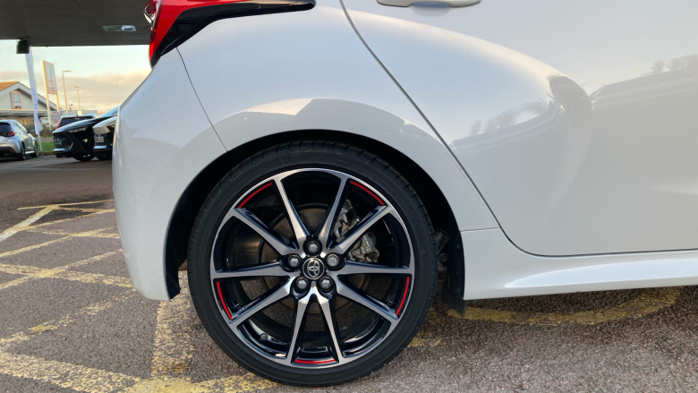 Toyota Yaris 1.5 Hybrid GR Sport 5dr CVT Hybrid Hatchback